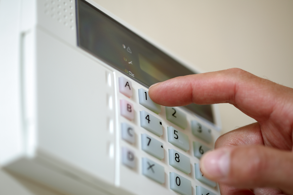 What You Should Know Before Getting A Burglar Alarm System