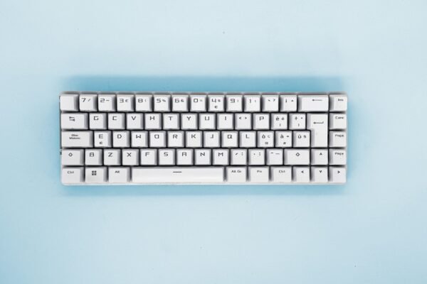 Benefits of Large Print Russian Keyboards for Students and Professionals